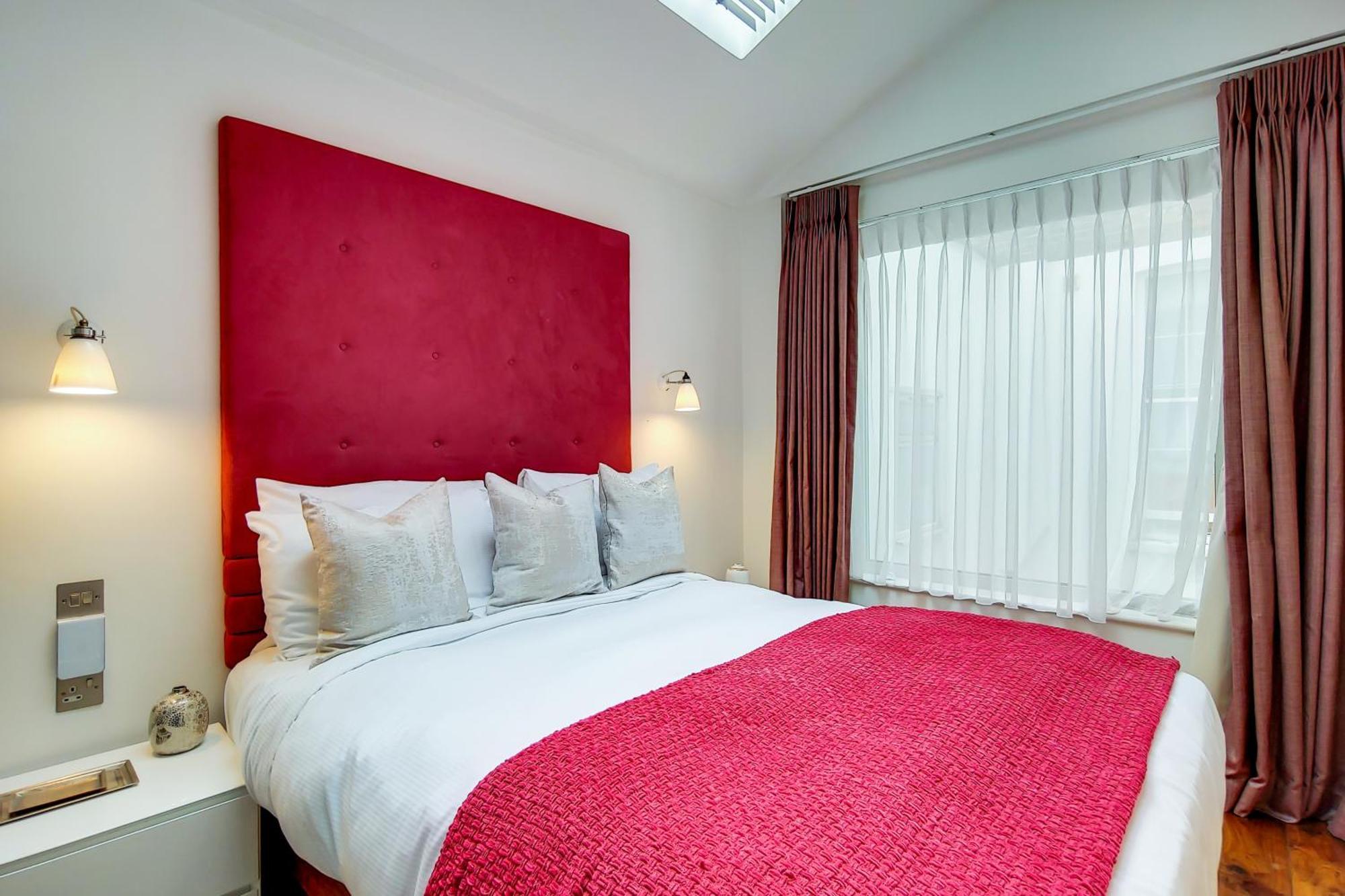 Apartment Residences At The Gyle - *